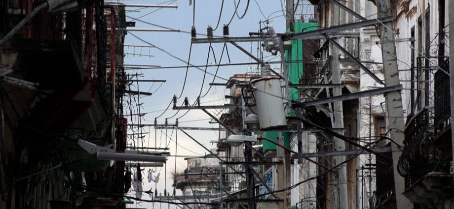 cuba-suffers-second-nationwide-blackout-in-five-days