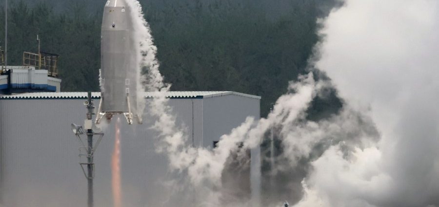 japan’s-space-agency-conducts-first-test-flight-for-experimental-reusable-rocket