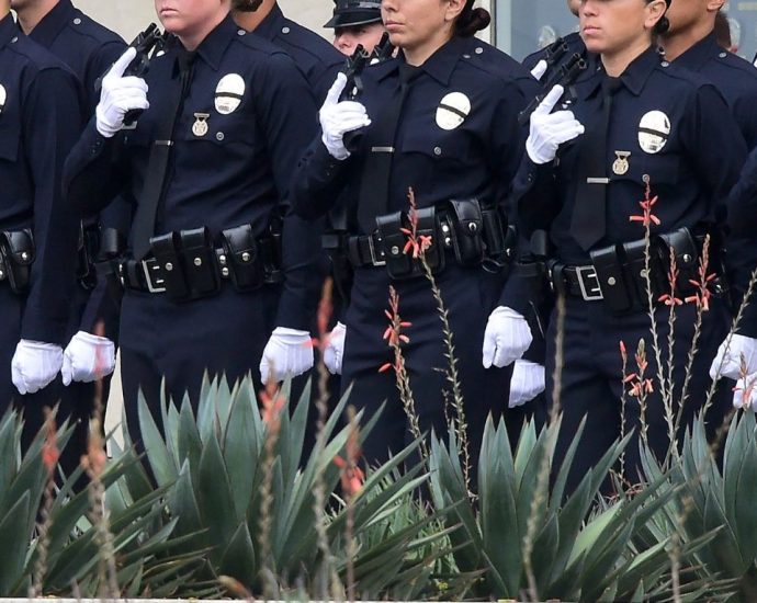 lapd-officer-could-face-criminal-charges-for-recording-colleagues’-discrimination