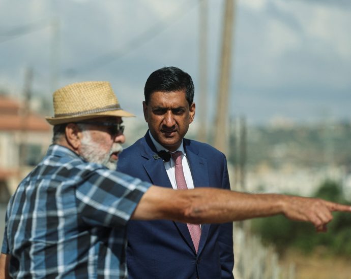 us-lawmaker-slams-israeli-army-after-settlers-detain-him-on-palestine-trip