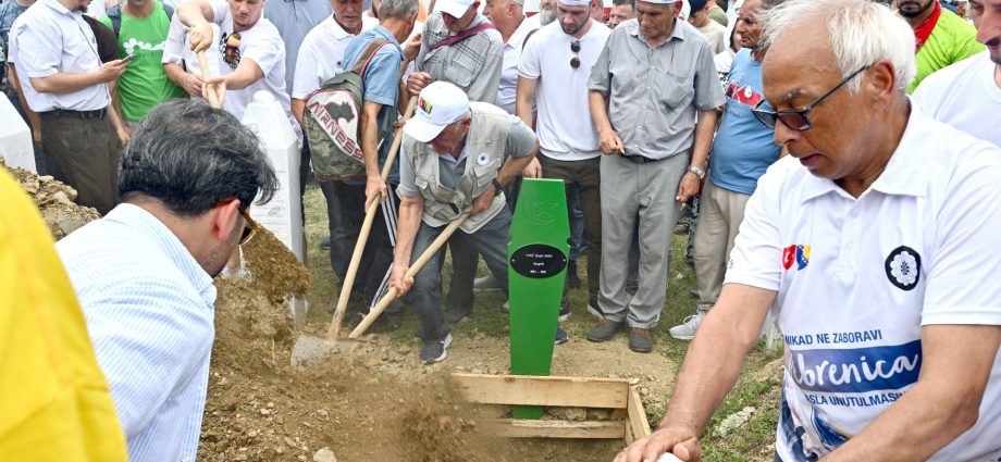 thousands-gather-in-srebrenica-to-mark-31-years-since-genocide