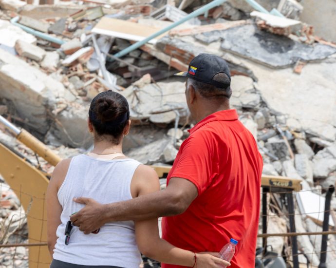 ‘all-we-see-is-decay’:-covering-the-human-toll-of-venezuela’s-earthquakes