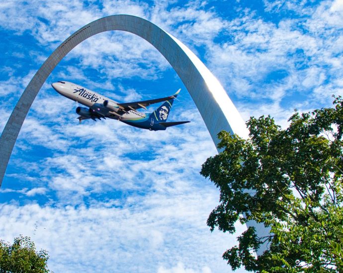 why-does-alaska-airlines-fly-internationally-from-st.-louis?
