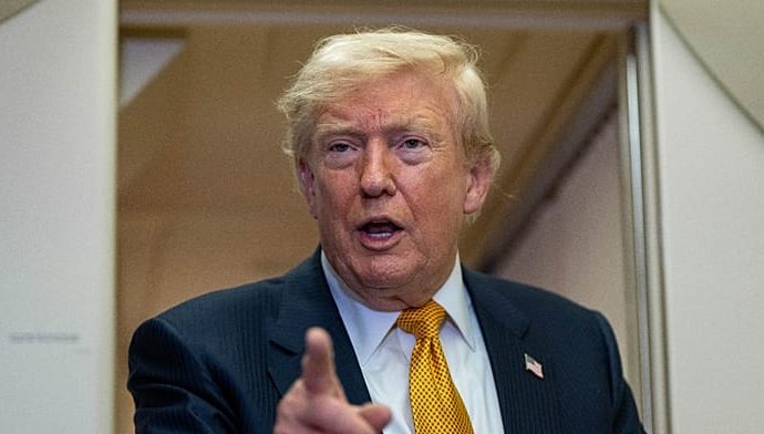 the-traitor-threatens-to-‘completely-decimate’-iran,-a-day-after-claiming-talks-to-take-place