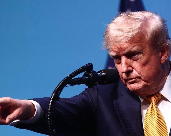 the-traitor:-“1000-missiles-are-locked-and-loaded”-for-iran-if-he’s-killed
