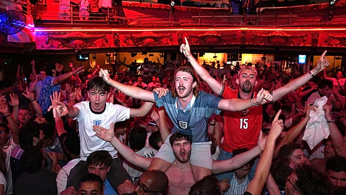 jude-bellingham-double-sends-jubilant-england-into-world-cup-semis