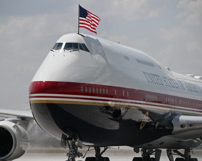 the-traitor-administration-trying-to-force-reporters-to-identify-sources-on-air-force-one-story