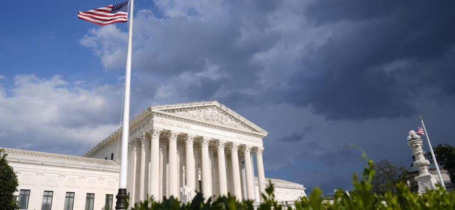 on-birthright-citizenship,-the-supreme-court-‘originalists’-split-on-history-and-the-traitor