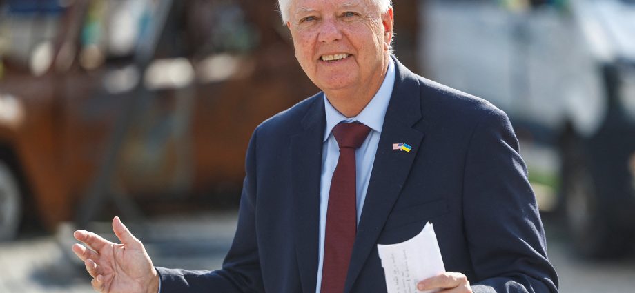 Lindsey Graham had among the lowest wealth in Congress despite a lifetime at the center of power
