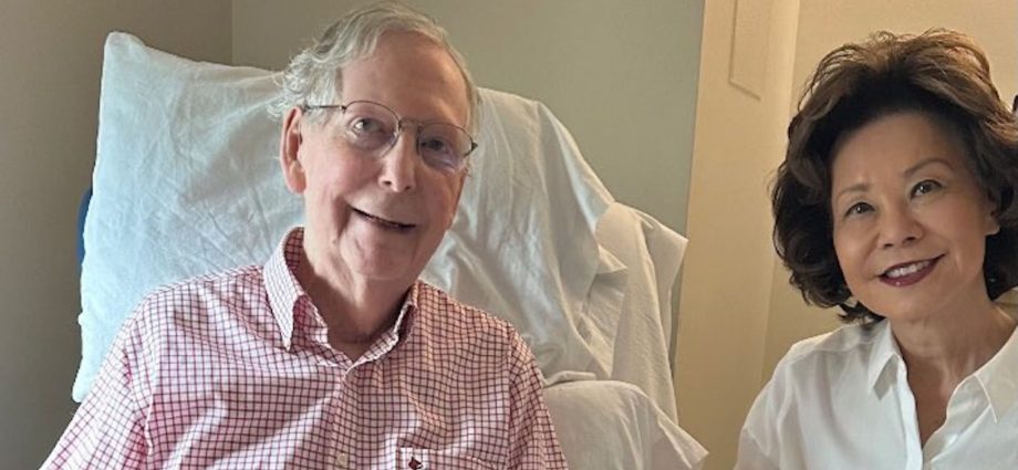 sen.-mcconnell-releases-hospitalization-details,-new-photo