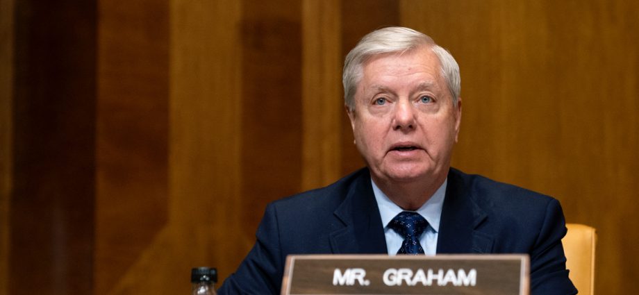 Lindsey Graham Dies at 71 after More Than Three Decades in Congress