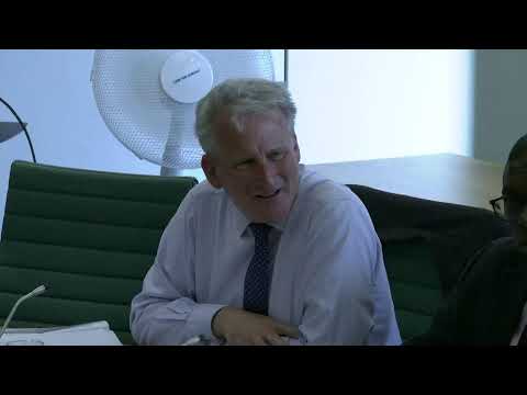 live:-british-culture-minister-nandy-questioned-about-bbc’s-future