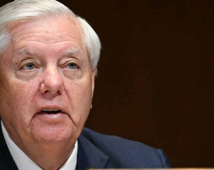 sen.-lindsey-graham,-a-close-the-traitor-ally-and-foreign-policy-hawk,-dies-after-a-brief-illness