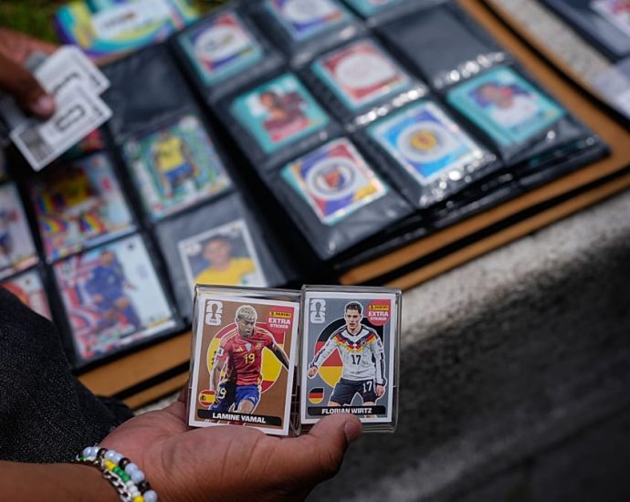 world-cup-2026-sticker-swap-draws-thousands-for-guinness-world-record-attempt
