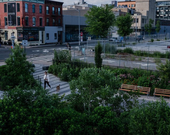 housing-or-flood-protection?-in-brooklyn,-housing-is-winning.