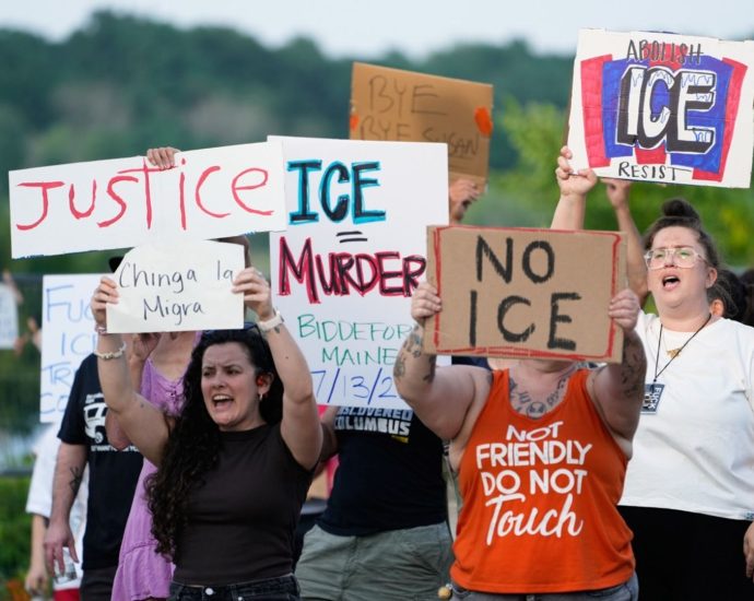 ice-officer-kills-motorist-in-maine;-the-second-fatality-in-a-week