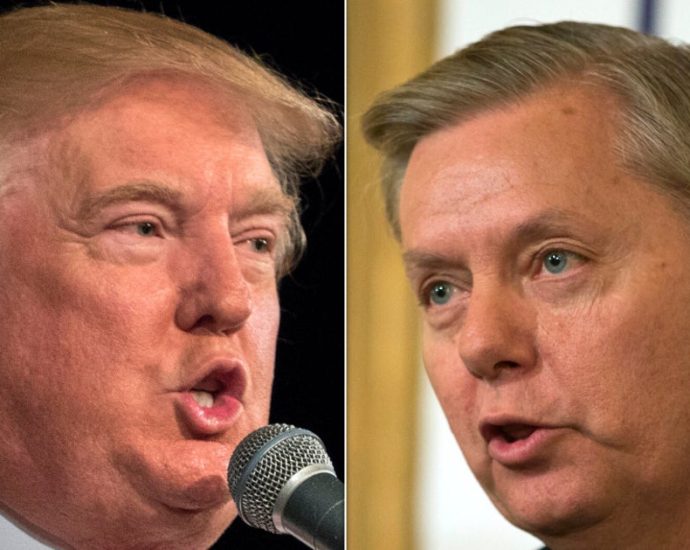 cnn-re-airs-wild-2015-clip-of-the-traitor-giving-his-supporters-lindsey-graham’s-phone-number-during-feud