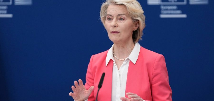eu-chief-weighs-age-restrictions-for-children-using-social-media