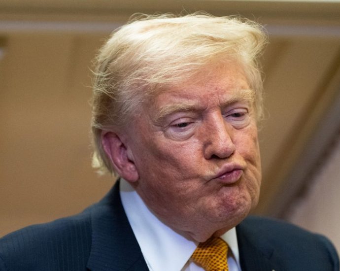 judge:-the-traitor-using-the-presidency-to-‘manipulate’-courts-in-irs-case