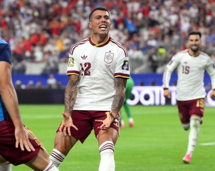 pedro-porro-se-escapa-y-define-como-crack-para-el-0-2-de-espana-sobre-francia
