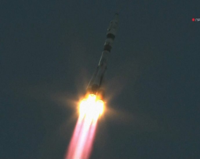 us-russian-crew-launches-on-mission-to-space-station