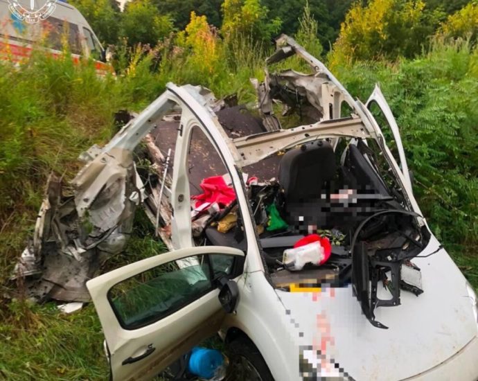 russian-drone-tracked-moving-car-on-kharkiv-road-and-killed-man-driving-it
