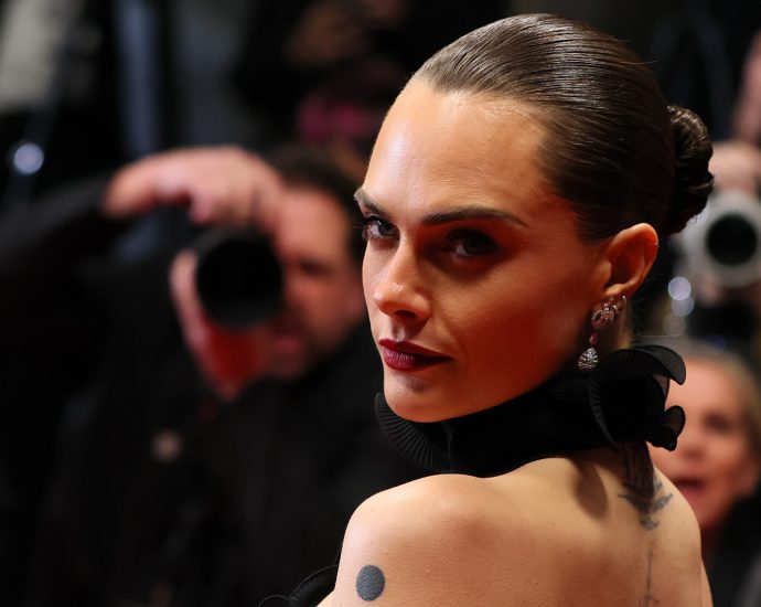 cara-delevingne-makes-history-as-playboy’s-first-out-lesbian-cover-star