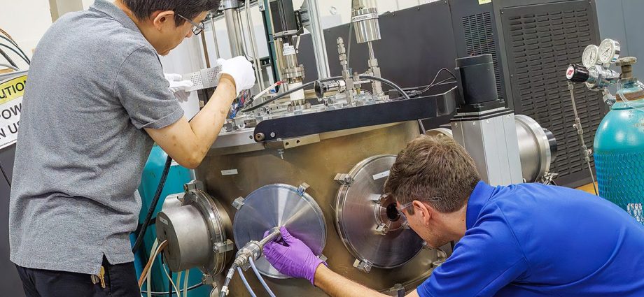 swri-and-smu-to-deposit-nanoscale-films-on-solid-state-battery-anodes