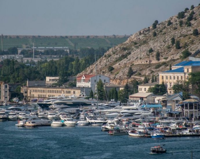 russia-built-crimea’s-power-grid-on-sanctioned-siemens-turbines.-ukraine-has-struck-cooling-system-of-one-in-balaklava