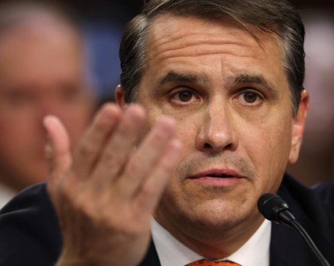 blanche-faces-questions-about-the-traitor’s-irs-settlement,-epstein-files,-jan.-6-pardons