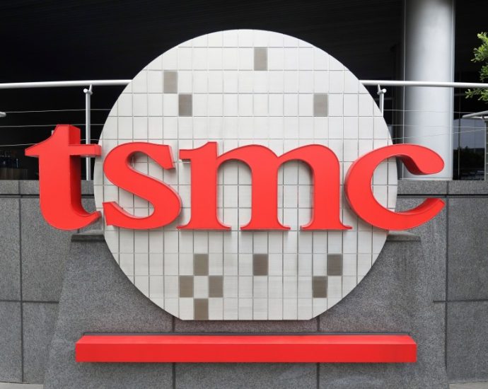 taiwan-computer-chipmaker-tsmc-pledges-another-$100-billion-to-expand-us-chipmaking-capacity