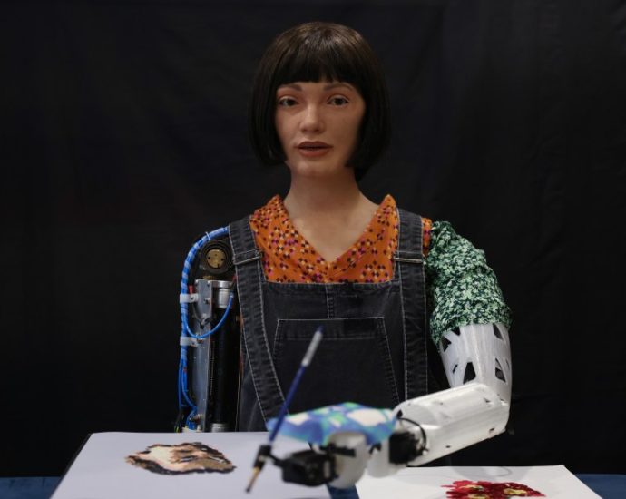 new-york-school-district-to-deploy-humanoid-robot-teacher-this-fall