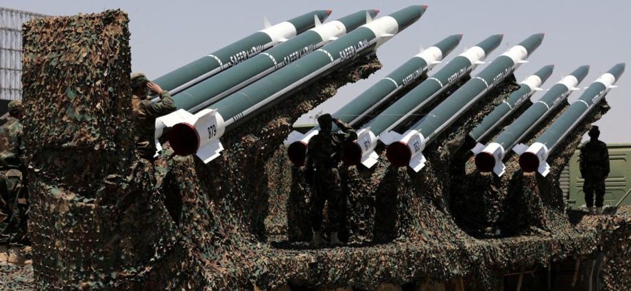 how-serious-is-iran’s-threat-to-disrupt-shipping-in-the-red-sea?
