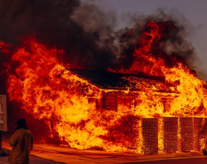 the-wildfire-researchers-who-burn-houses-down-on-purpose