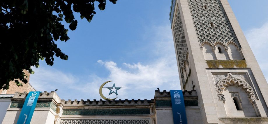 grand-mosque-of-paris-celebrates-100-year-anniversary