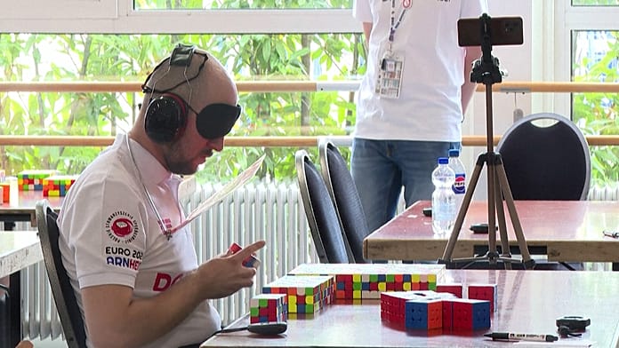 rubik’s-cube-stars-shine-at-european-speedcubing-event-in-the-netherlands