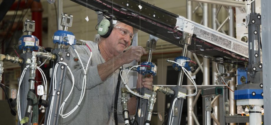 nasa-pushes-new-wing-design-to-find-structural-limits