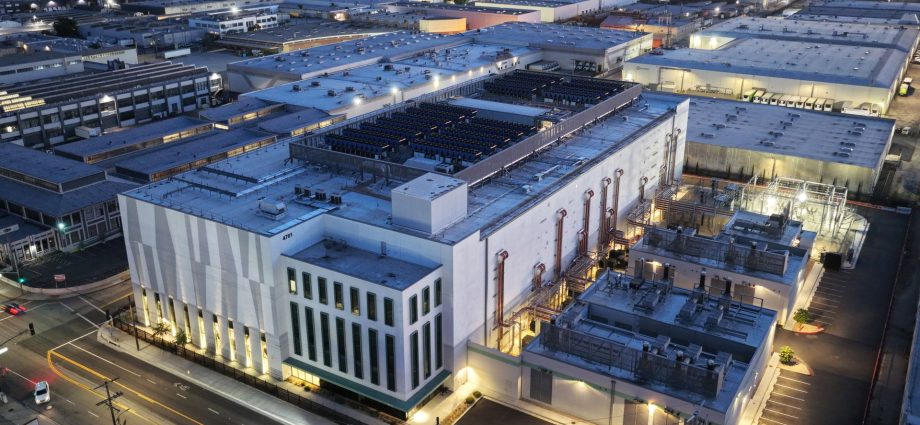 ai-data-centers-are-popping-up-everywhere.-what-exactly-do-they-do?