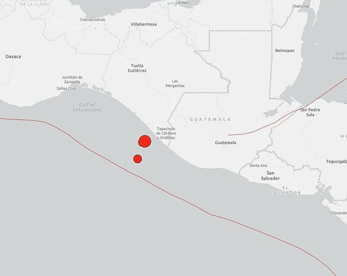7.3-magnitude-earthquake-strikes-mexico-and-guatemala-coasts,-tsunami-alert-lifted