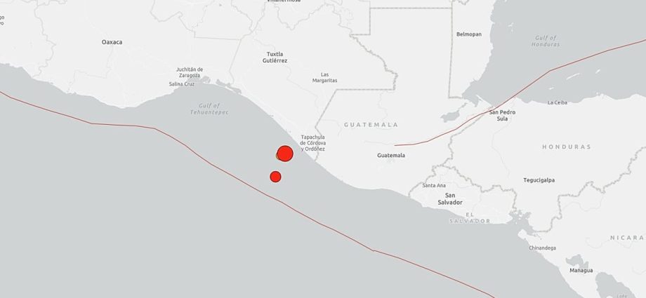 7.3-magnitude-earthquake-strikes-mexico-and-guatemala-coasts,-tsunami-alert-lifted