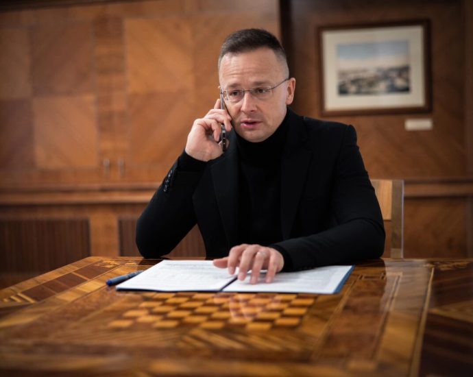 BREAKING: Former FM Szijjártó quits parliament to join Chinese EV giant BYD – UPDATED
