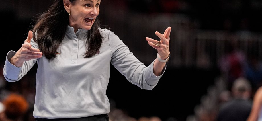 wnba-coach-brondello-suspended-over-inappropriate-comment-at-angel-reese