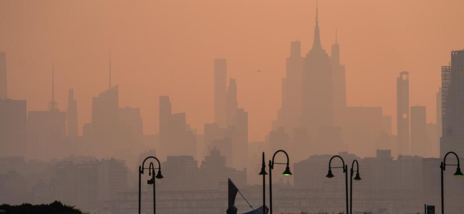 thunderstorms-will-clear-wildfire-smoke-from-northeast,-but-unhealthy-air-persists