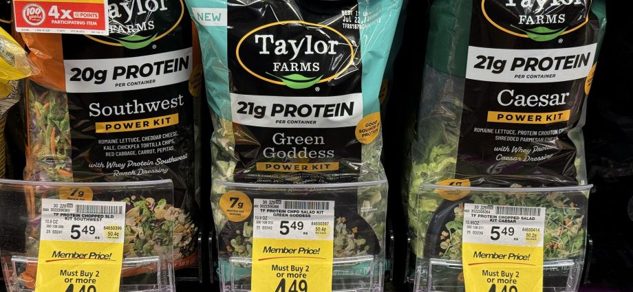 iceberg-lettuce-recalled-in-27-states-to-stem-cyclospora-outbreak
