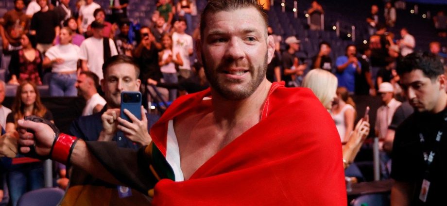 du-plessis-makes-winning-return-to-ufc-with-dominant-decision-over-usman