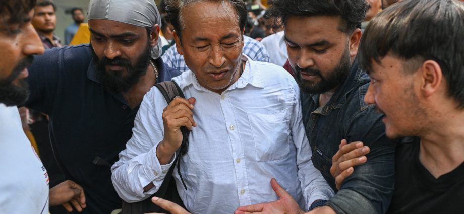 indian-court-rejects-bid-to-release-hunger-striking-activist-from-hospital