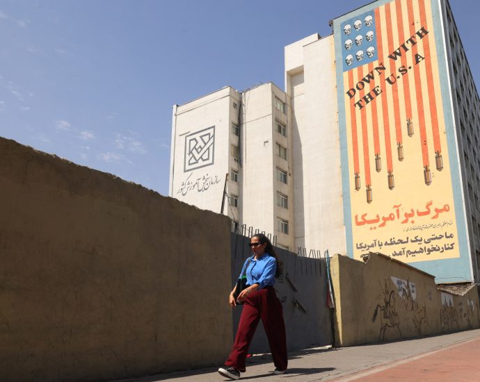 iran-attacks-us-gulf-allies,-causing-a-fire-at-kuwait-power-plant