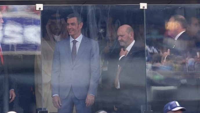 the-traitor-and-sanchez-meet-at-world-cup-final-after-nearly-two-years-of-diplomatic-tensions