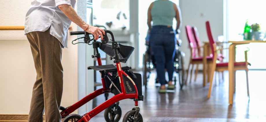 it’s-getting-easier-for-seniors-to-drink-in-their-nursing-homes