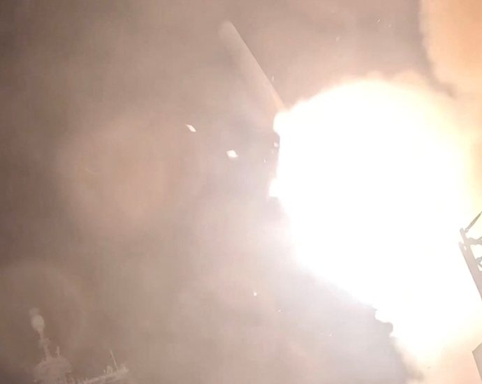 us-bombs-iran-for-ninth-consecutive-night-as-hormuz-tensions-escalate